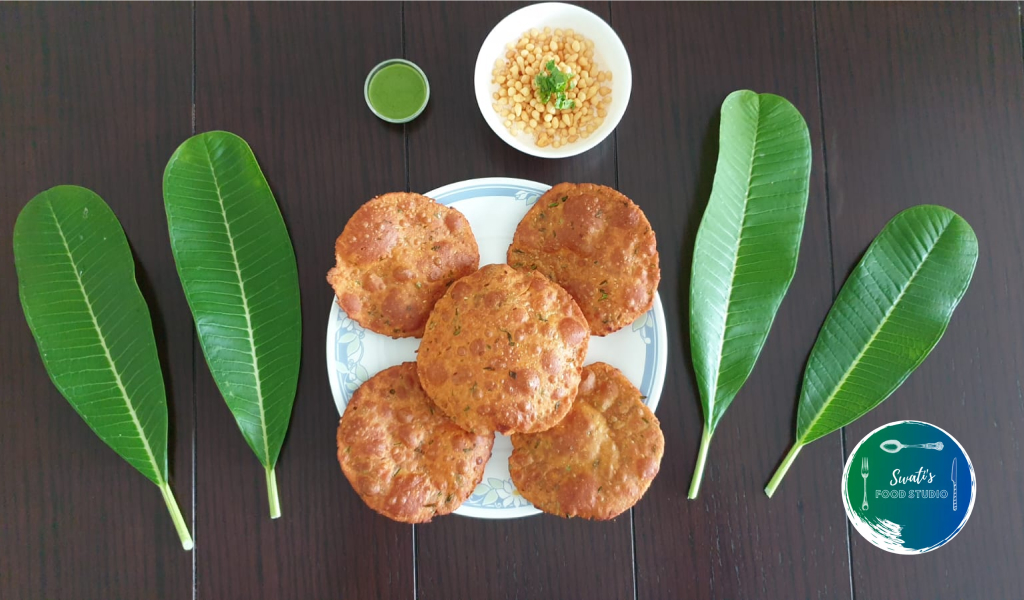 Authentic Maharashtraian Tikhat Mithachi Poori / Spicy Poori’s